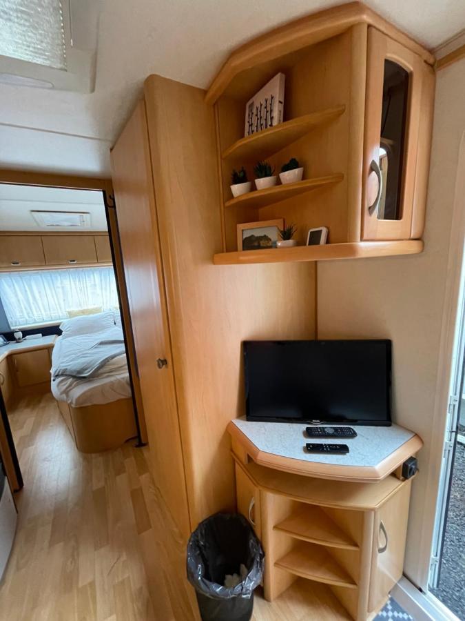Cozy Caravan Vestmannaeyjar Buitenkant foto