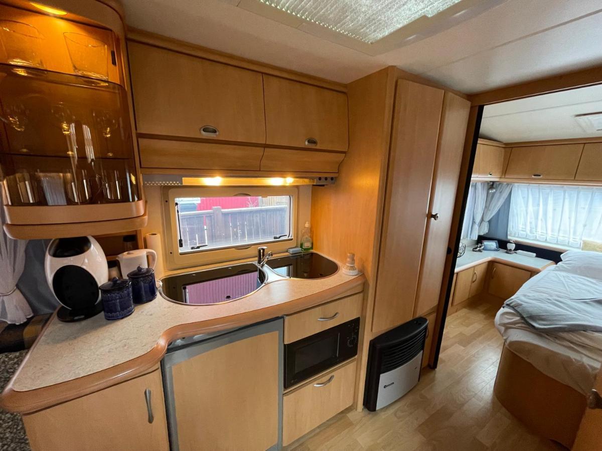 Cozy Caravan Vestmannaeyjar Buitenkant foto